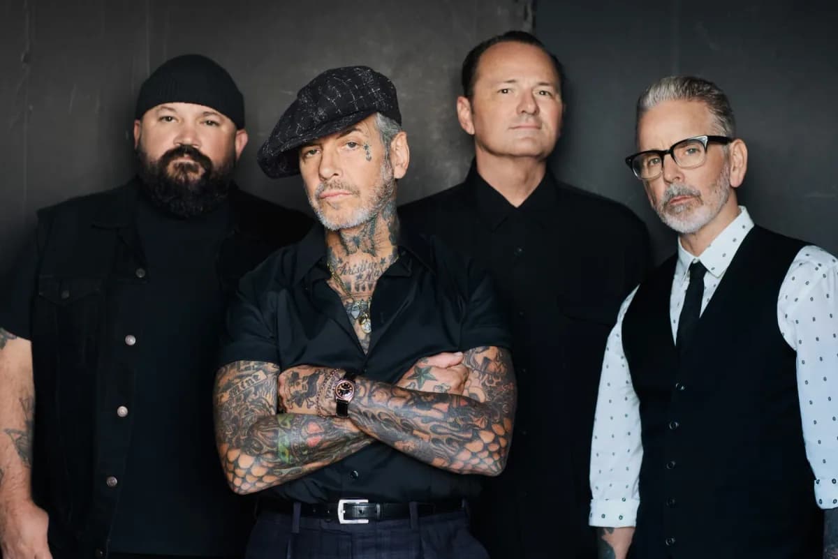 Social Distortion