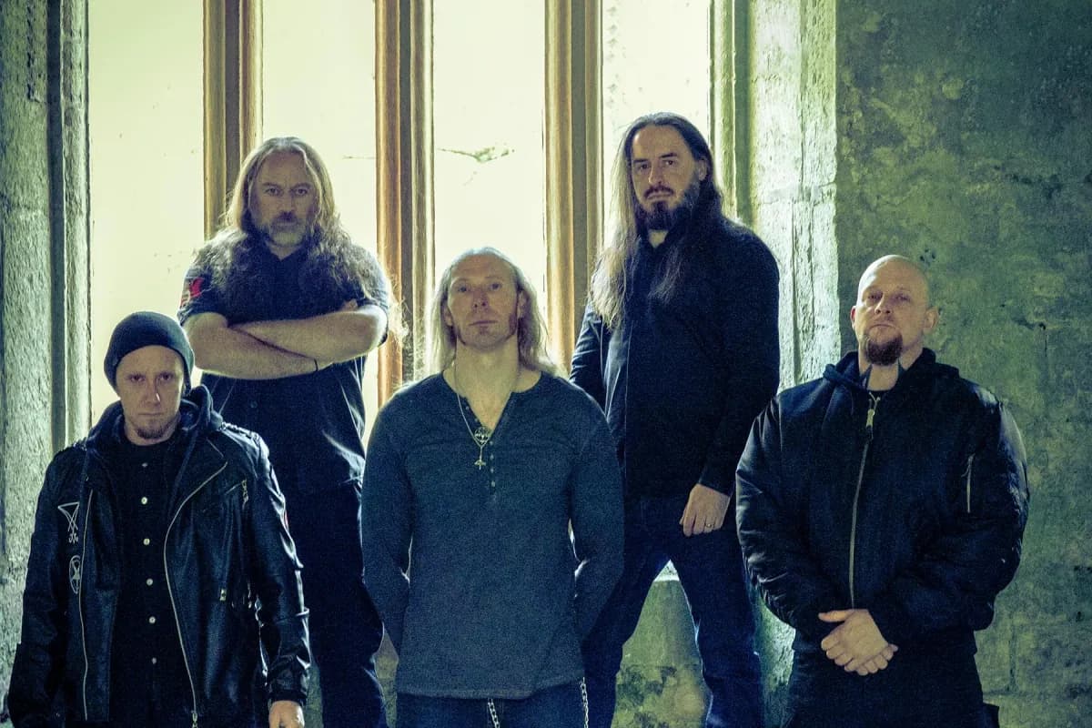 Hecate Enthroned